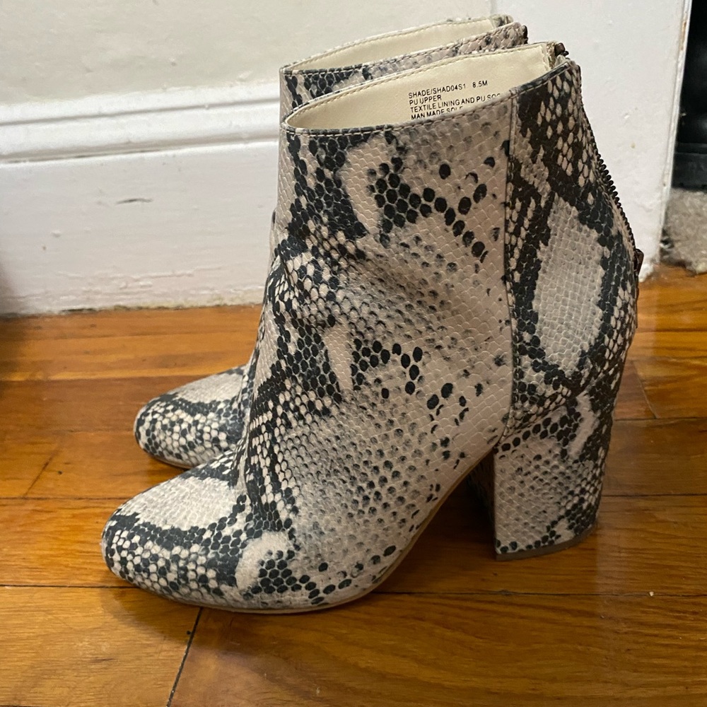 Steve Madden boots